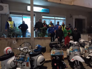 La Befana in Vespa 55